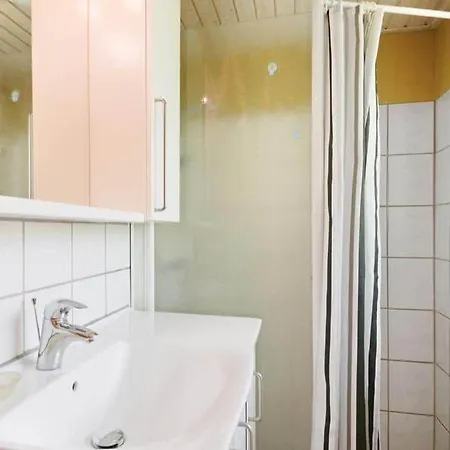 1575-aakirkeby-poseregardsvejen-45 * Vester Somarken